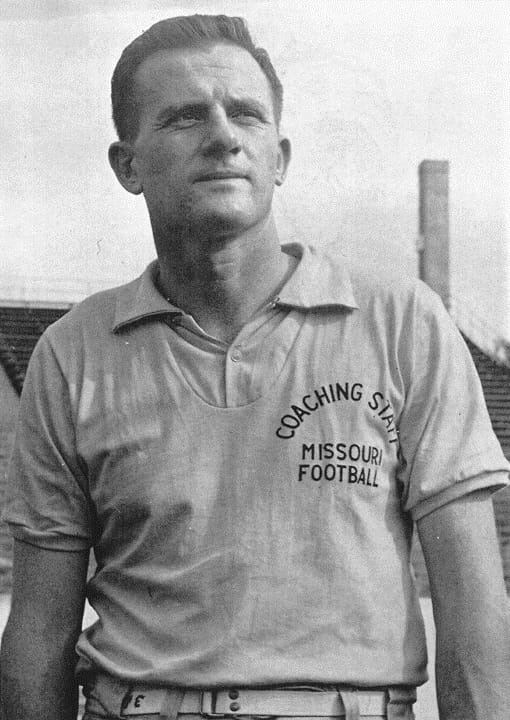 Only In Arkansas Frank Broyles Early Years