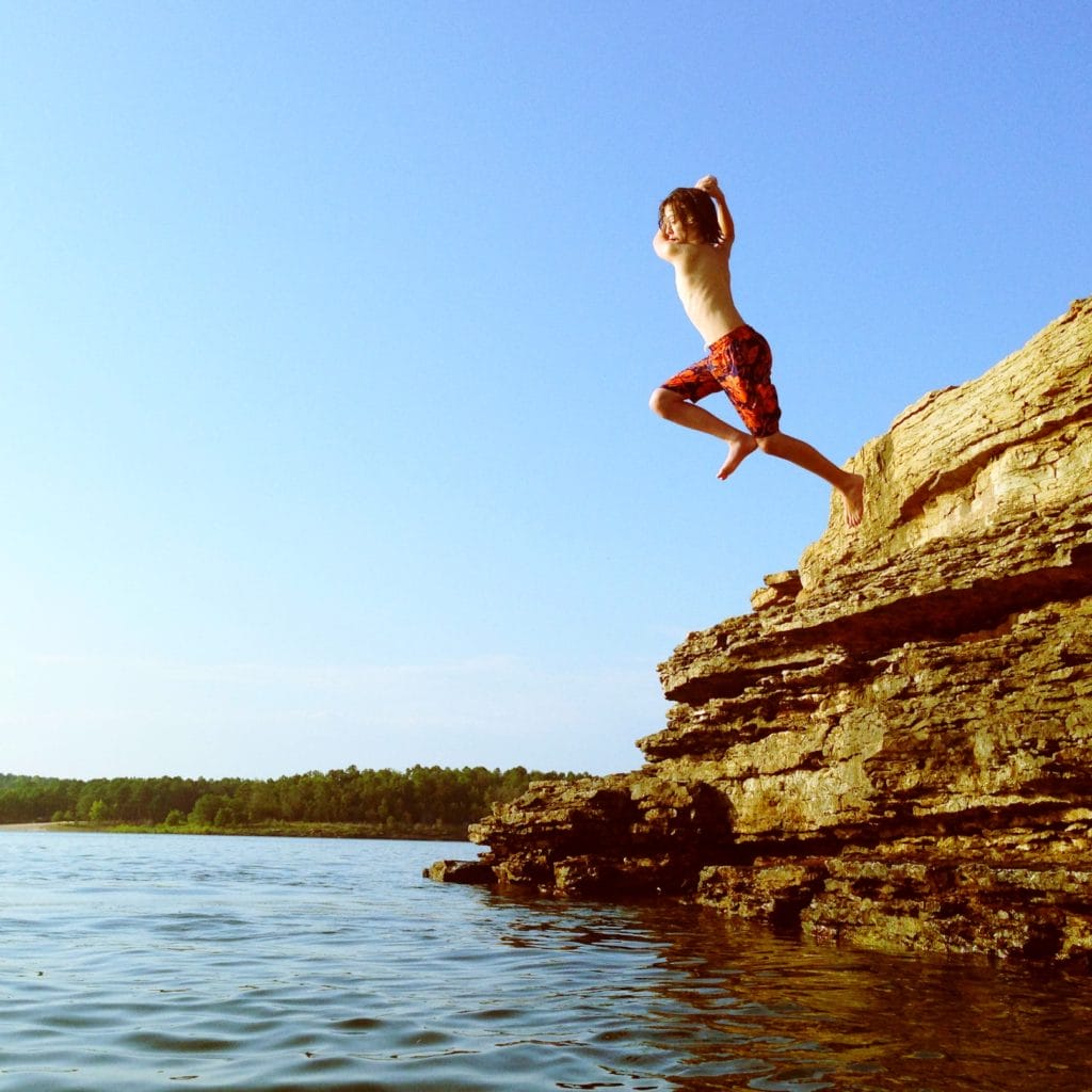 Greers Ferry Cliff Jumping