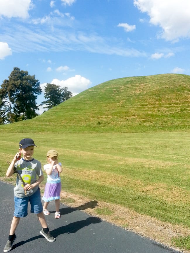 toltec-mounds-state-park-kids