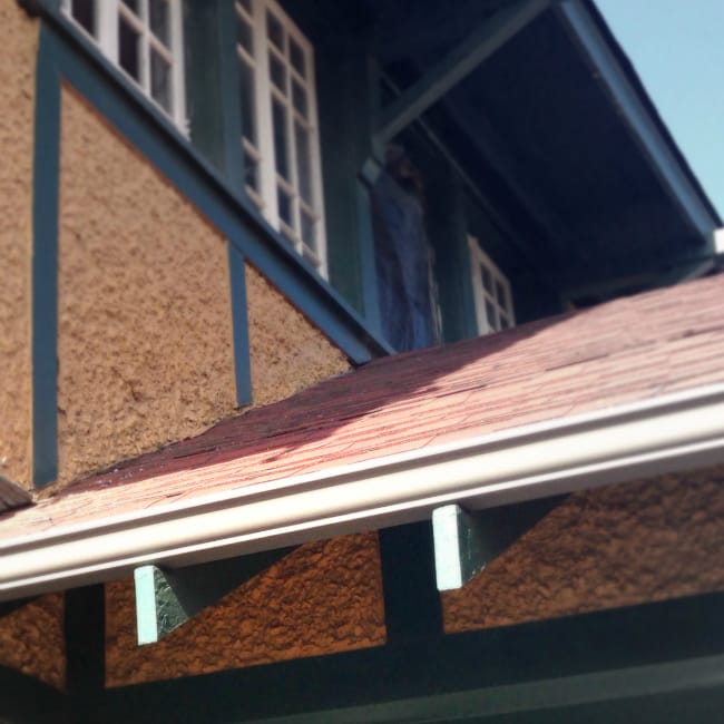 Craftsman style roof details