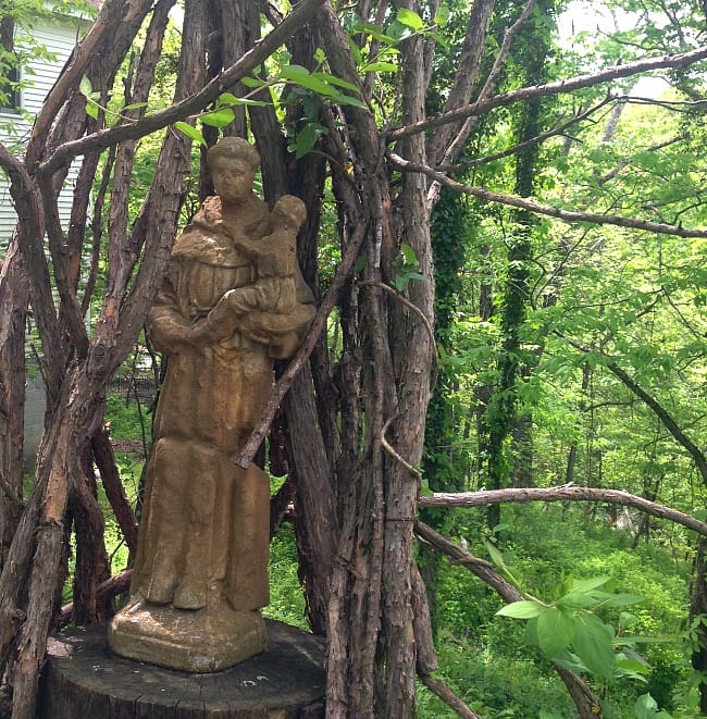 Eureka Springs - St. Anthony statue