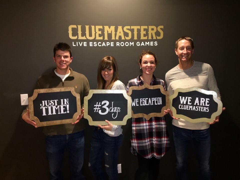 escape room group