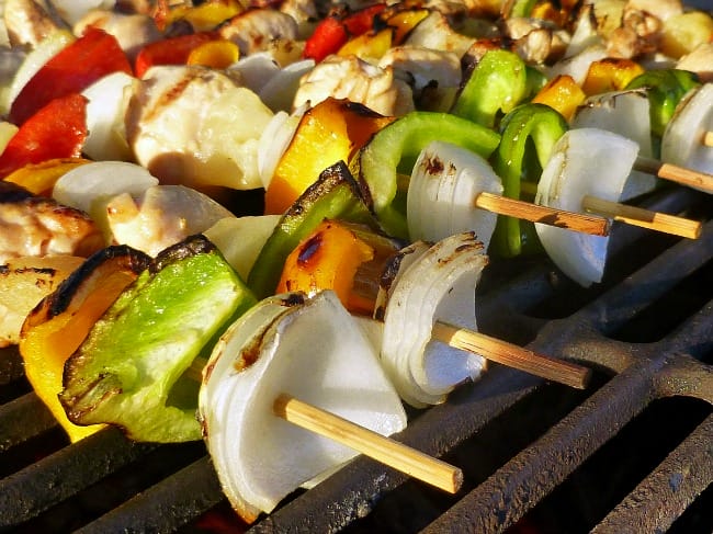 FS OIA May Chicken kabobs on grill 650