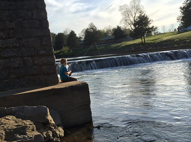 fishing-on-war-eagle-creek