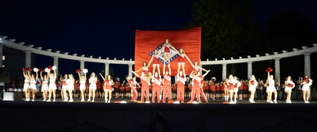 spirit-squad-greek-theater