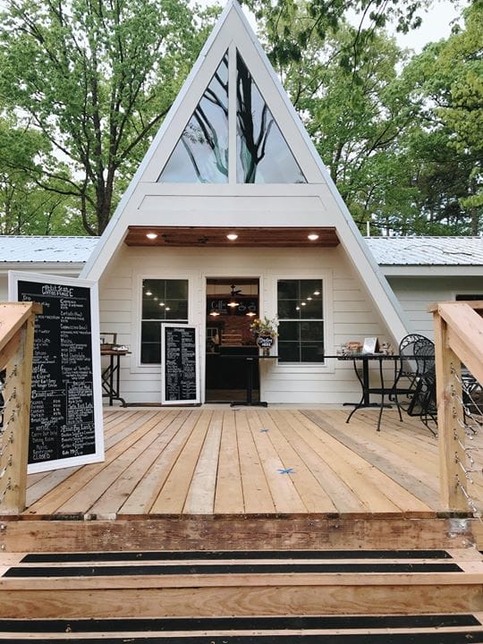 20 Unique Arkansas Airbnbs