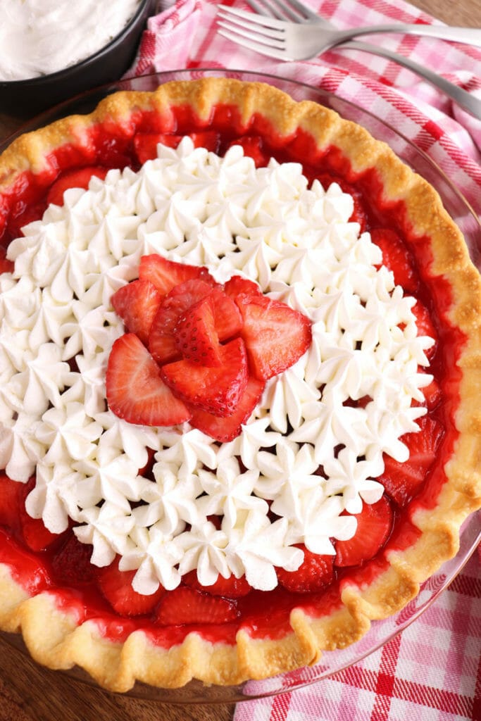 Valentine’s Day Strawberry Pie