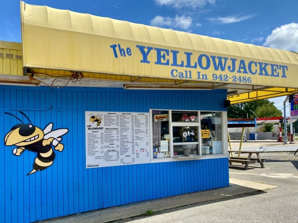 20 Great Small-Town Arkansas Restaurants - Yellowjacket in Sheridan