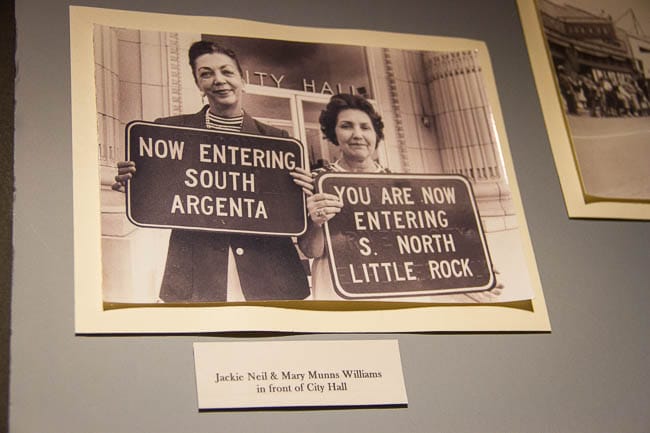 North Little Rock - South Argenta highway signs 