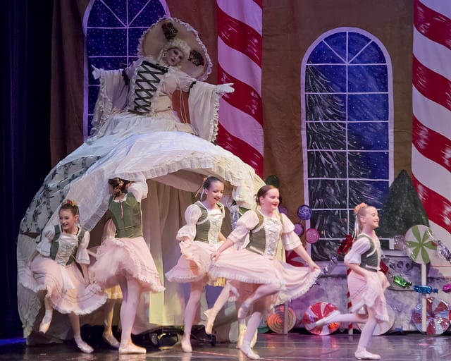 4 NADT Nutcracker Mother Ginger