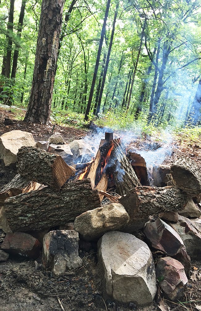 campfire-in-the-mountains