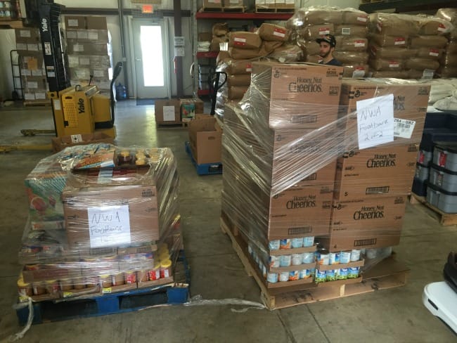 the-pack-shack-food-drive