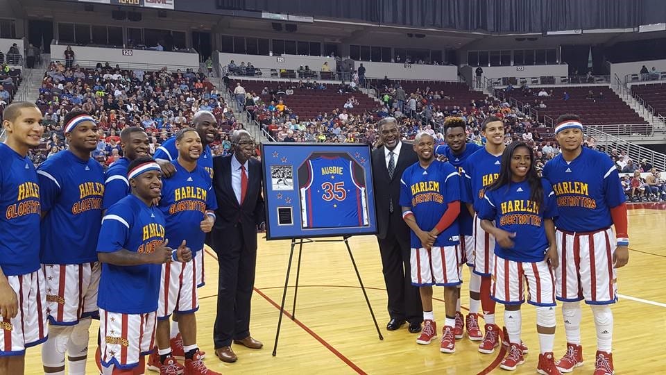 Geese Ausbie: Arkansas's Globetrotter - Only In Arkansas