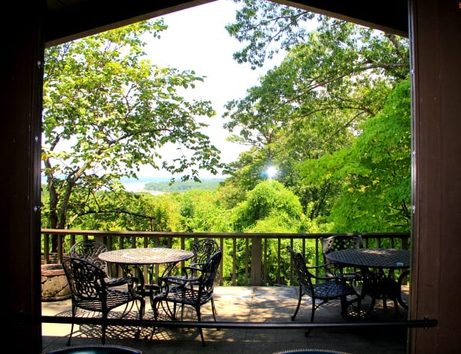 Red Apple Inn & Eden Isle