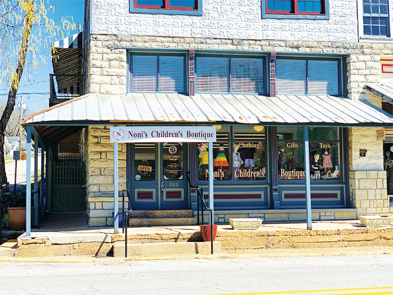 Downtown Hardy, Arkansas Noni's Children's Boutique