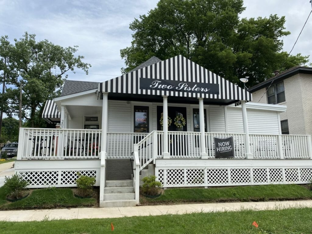 Two Sisters Catering & Café in Little Rock