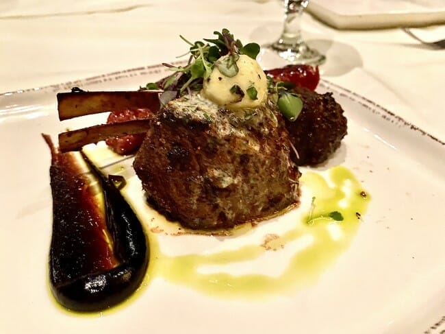 Red Oak Steakhouse in Pine Bluff