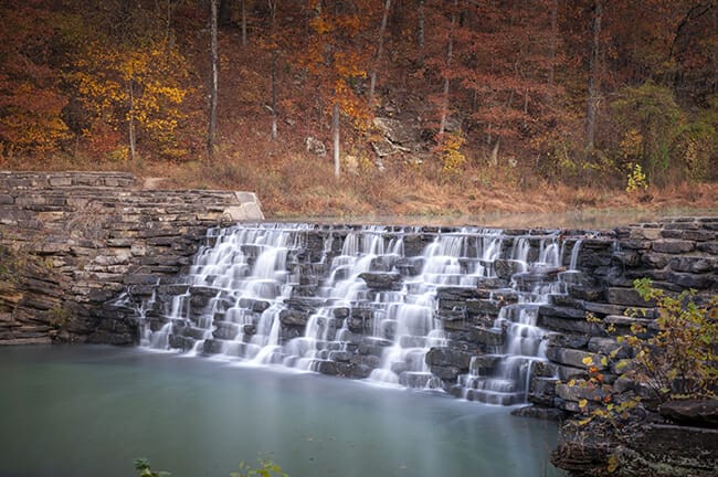 Devil's Den State Park fall color
