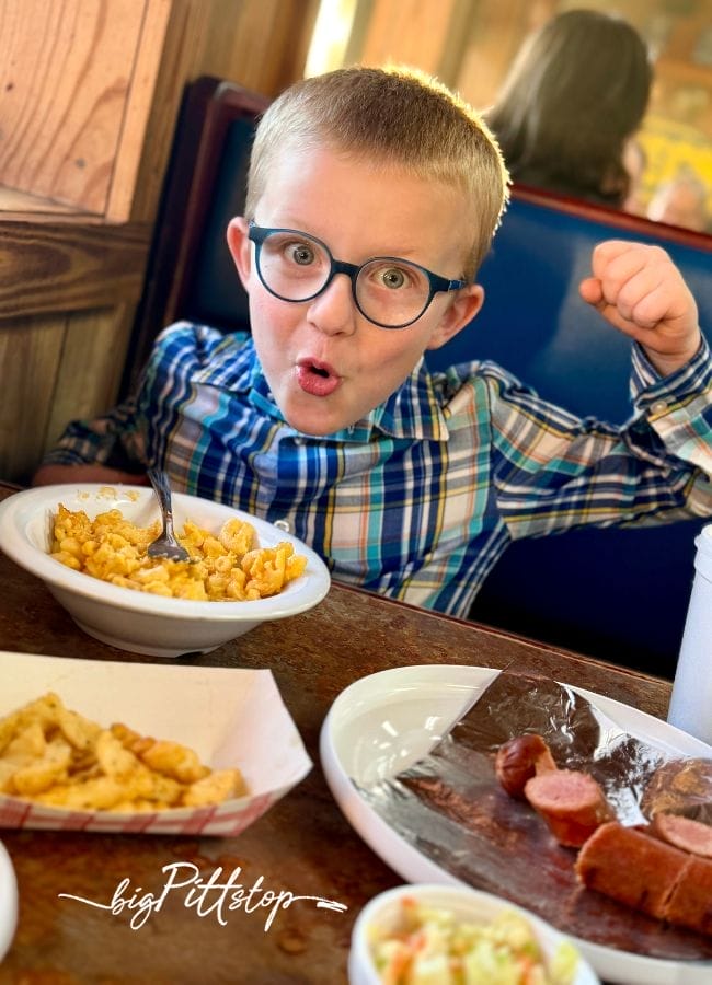 Russellville's Fat Daddy's is All About the Sides - Only In Arkansas