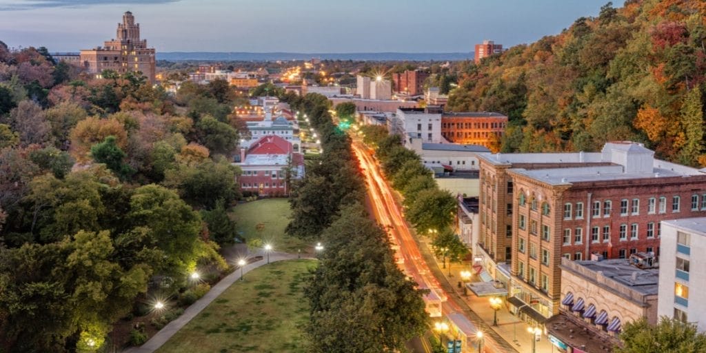 Fall Break Getaway | A Long Weekend in Hot Springs